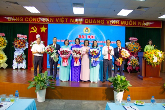 Ban chấp hành Công đoàn PV Power NT2 nhiệm kỳ 2025-2030 ra mắt Đại hội Ban chấp hành Công đoàn PV Power NT2 nhiệm kỳ 2025-2030 ra mắt Đại hội