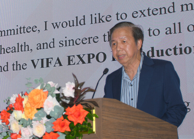 Ông Đặng Quốc Hùng, Tổng giám đốc Công ty CP Thủ công mỹ nghệ Gỗ Liên Minh. Ảnh: Minh Khuê.