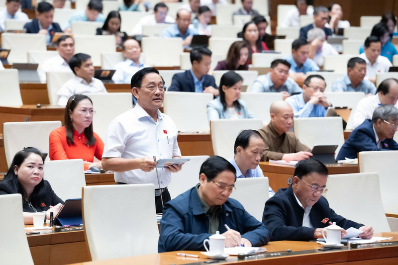 Đại biểu Quốc hội Trần Quốc Tuấn - đoàn Vĩnh Long