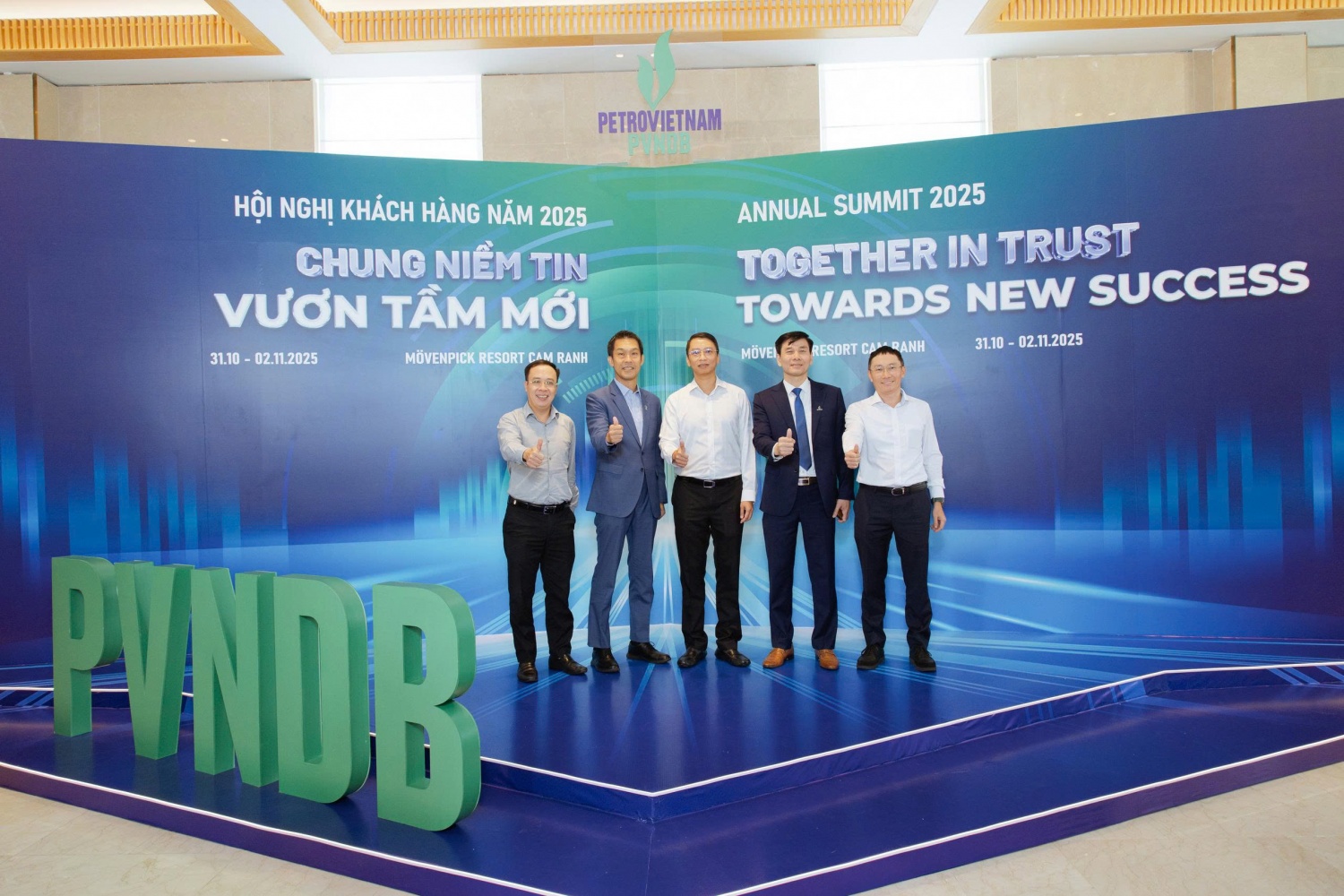 Hội nghị có đại diện các Cục, Vụ, Phòng thuộc Bộ Công Thương, Bộ Tài Chính; lãnh đạo Petrovietnam và NSRP