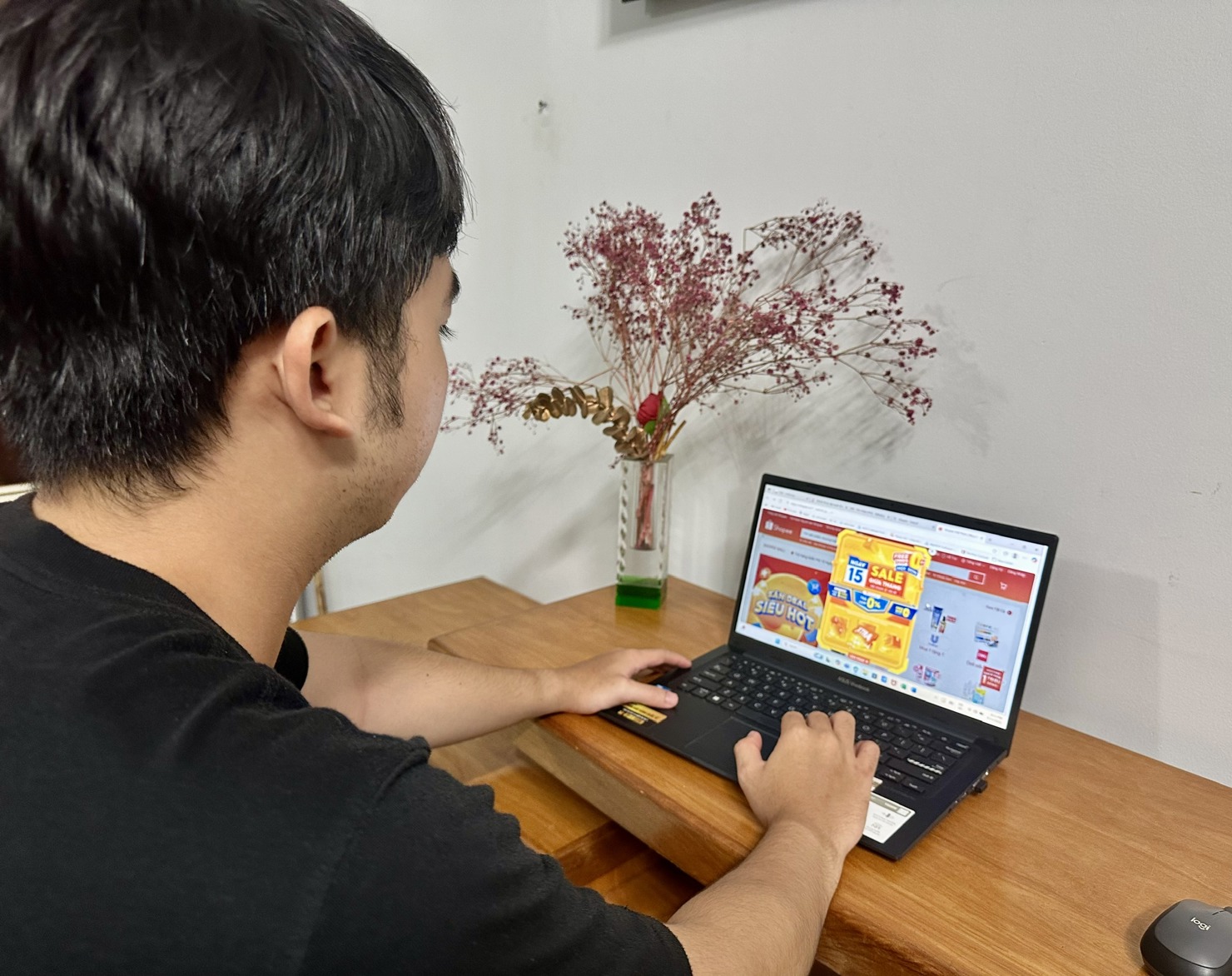 Kết quả thủ tục hành chính được trả bản điện tử tạo thuận lợi cho người dân, doanh nghiệp. (Ảnh minh họa). Ảnh: T.H