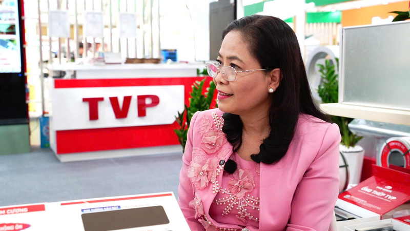 Bà Ninh Thị Bích Thuỳ - Tổng Giám đốc Công ty Cổ phần Thép TVP