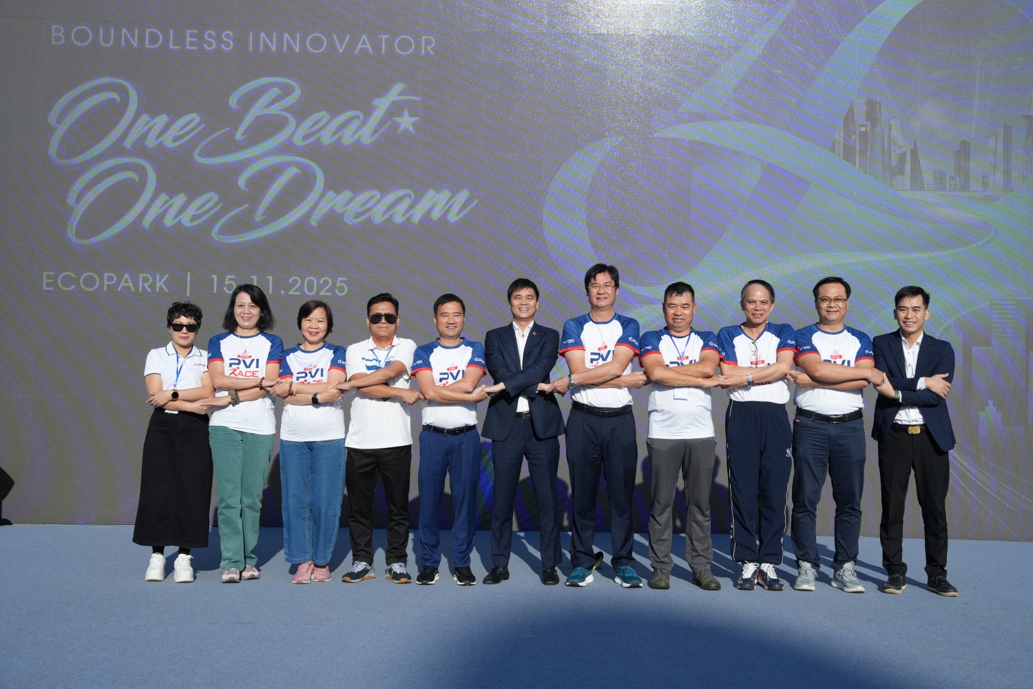 [Chùm ảnh] Sôi nổi Ngày hội Văn hóa Thể thao 30 năm PVI: “One Beat - One Dream”