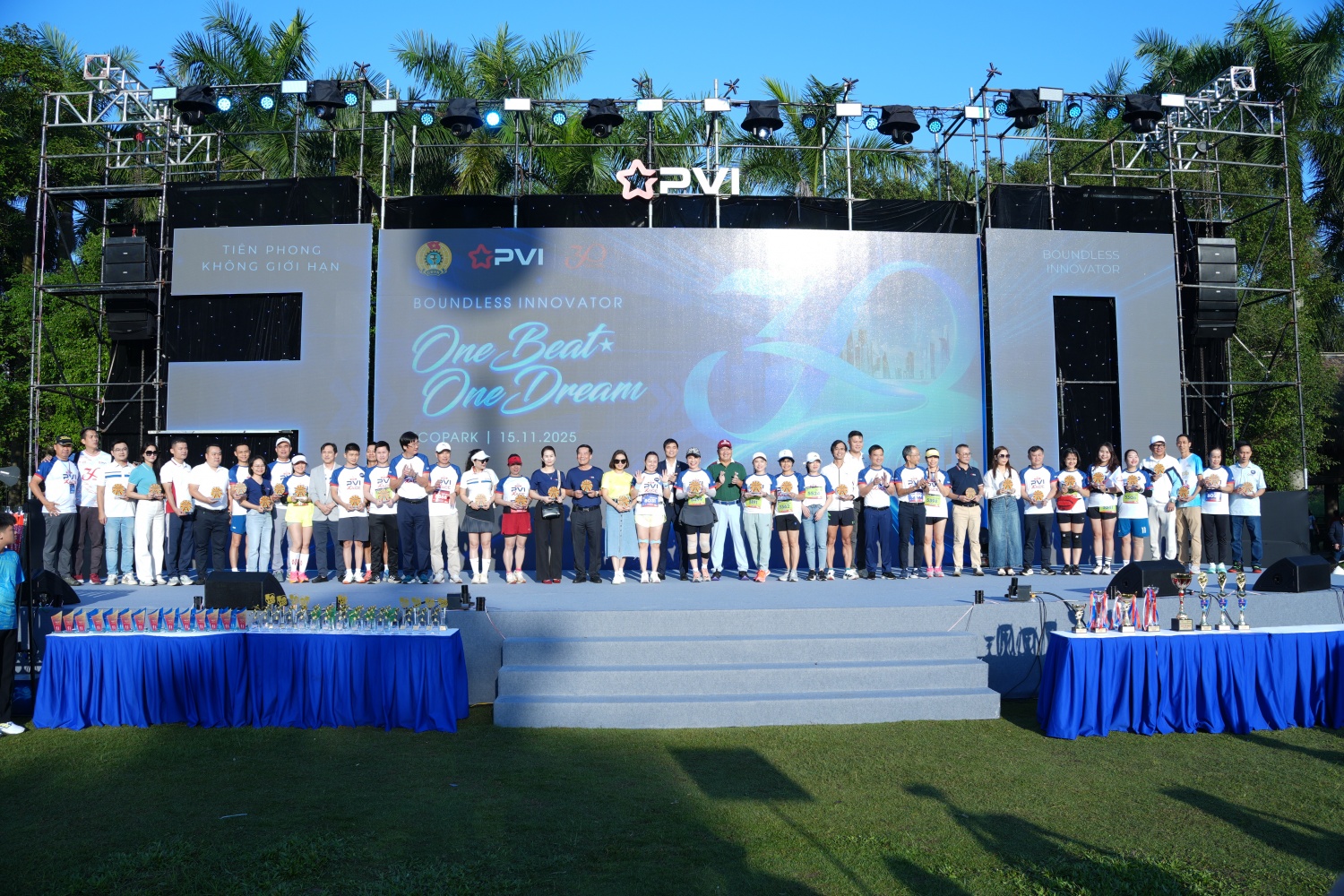 [Chùm ảnh] Sôi nổi Ngày hội Văn hóa Thể thao 30 năm PVI: “One Beat - One Dream”