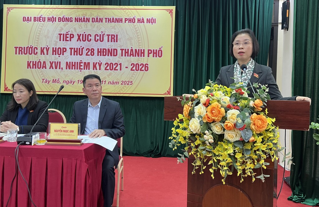 Phó Chủ tịch HĐND thành phố Phạm Thị Thanh Mai phát biểu tiếp thu ý kiến cử tri tại hội nghị Phó Chủ tịch HĐND thành phố Phạm Thị Thanh Mai phát biểu tiếp thu ý kiến cử tri tại hội nghị