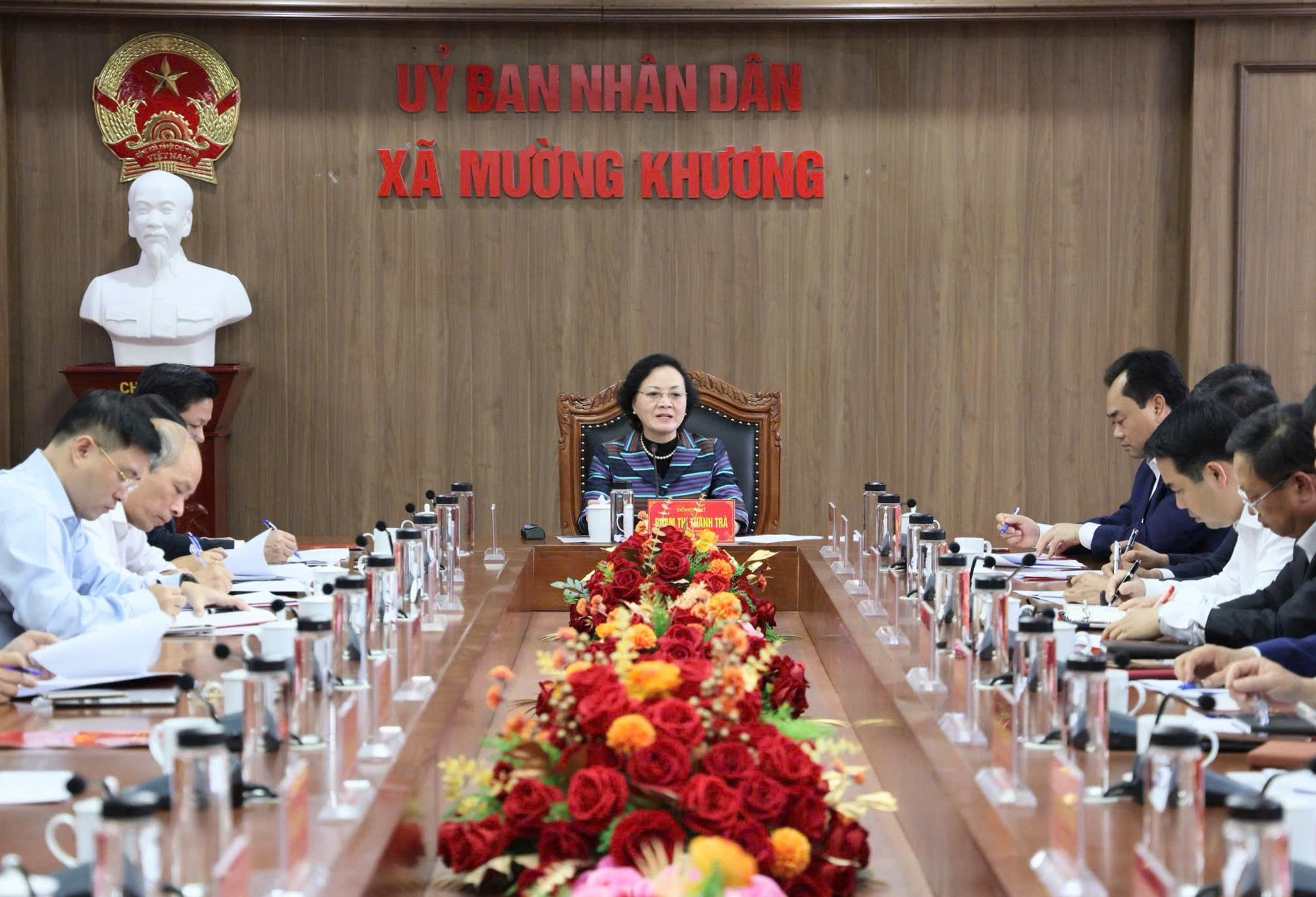 Chính phủ sẽ ban hành thêm chùm nghị định tháo gỡ vướng mắc cho chính quyền địa phương hai cấp- Ảnh 2. Chính phủ sẽ ban hành thêm chùm nghị định tháo gỡ vướng mắc cho chính quyền địa phương hai cấp - 2