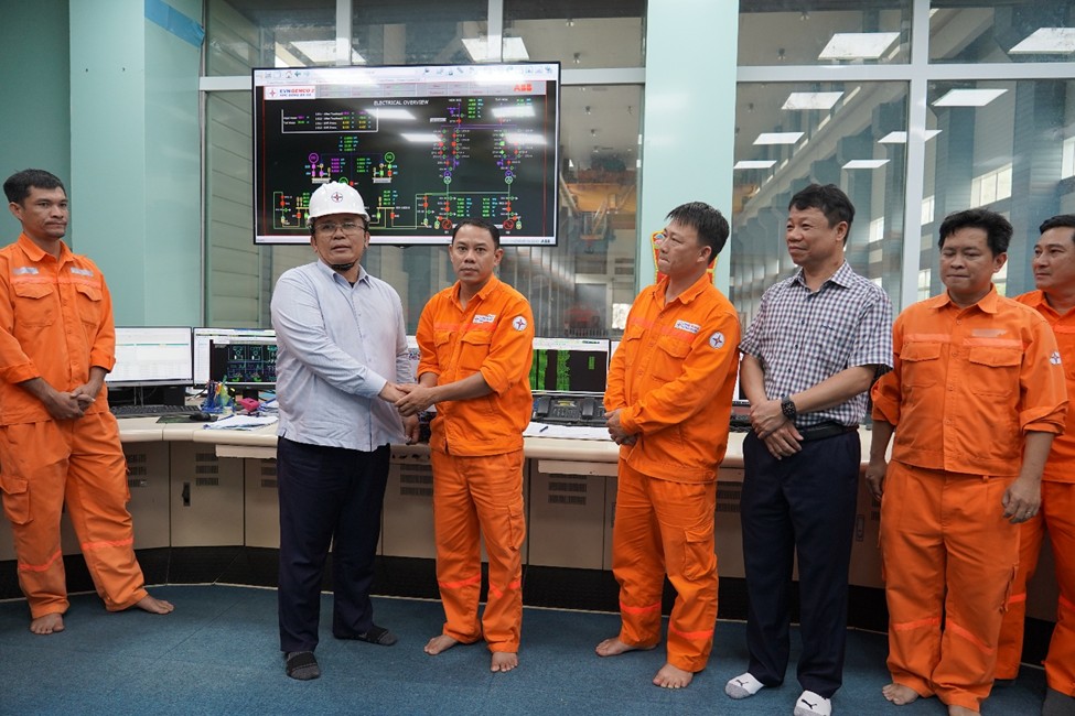 EVNGENCO2 trao 8 tỷ đồng hỗ trợ tỉnh Đắk Lắk và Gia Lai khắc phục hậu quả thiên tai