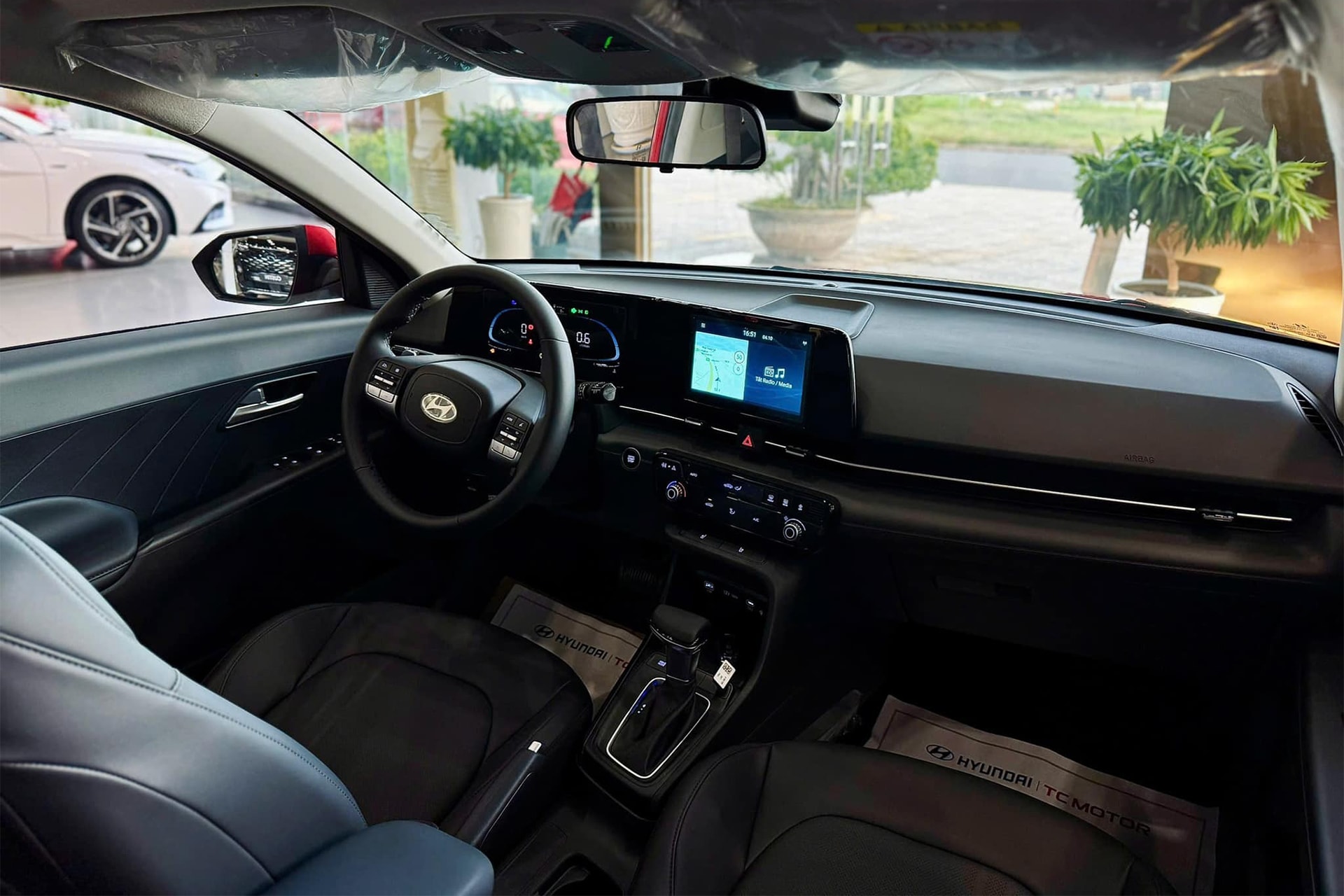 Trang bị công nghệ được xem là thế mạnh lớn của Hyundai Accent trong phân khúc sedan cỡ B - Ảnh: HTV