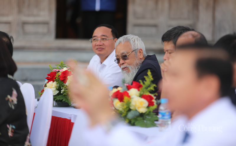 Hà Tĩnh tôn vinh truyền thống khoa bảng tại Văn Miếu địa phương - 9