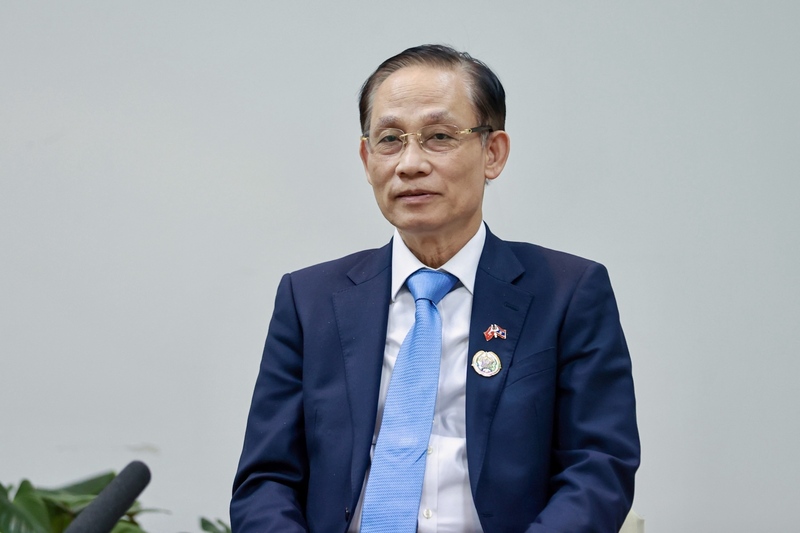 Bộ trưởng Bộ Ngoại giao Lê Hoài Trung trả lời báo chí về kết quả chuyến công tác tại Lào của Thủ tướng Phạm Minh Chính. Ảnh: Nhật Bắc