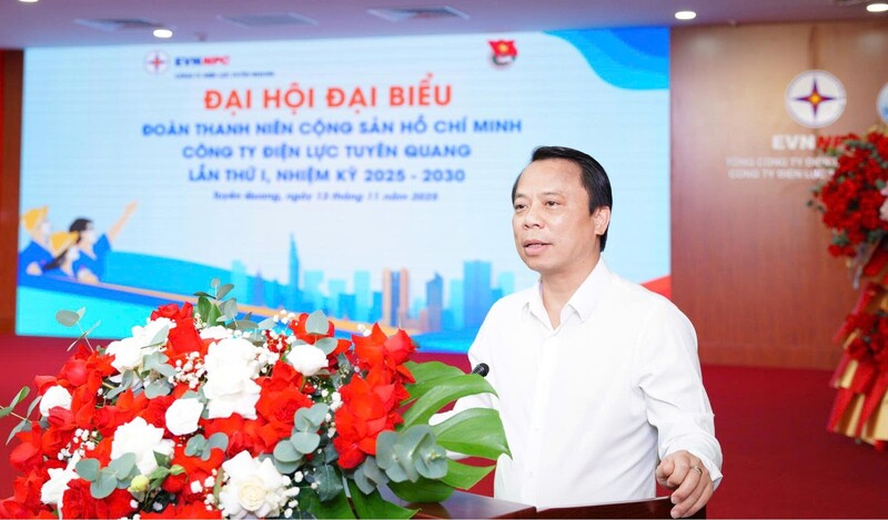 Ông Trần Văn Bằng - Giám đốc Công ty Điện lực Tuyên Quang. Ảnh: N.H