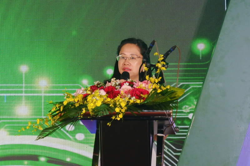 Bà Đỗ Thị Minh Trâm, Phó Cục trưởng Cục Đổi mới sáng tạo, Chuyển đổi xanh và Khuyến công phát biểu khai mạc. Ảnh: Minh Anh.