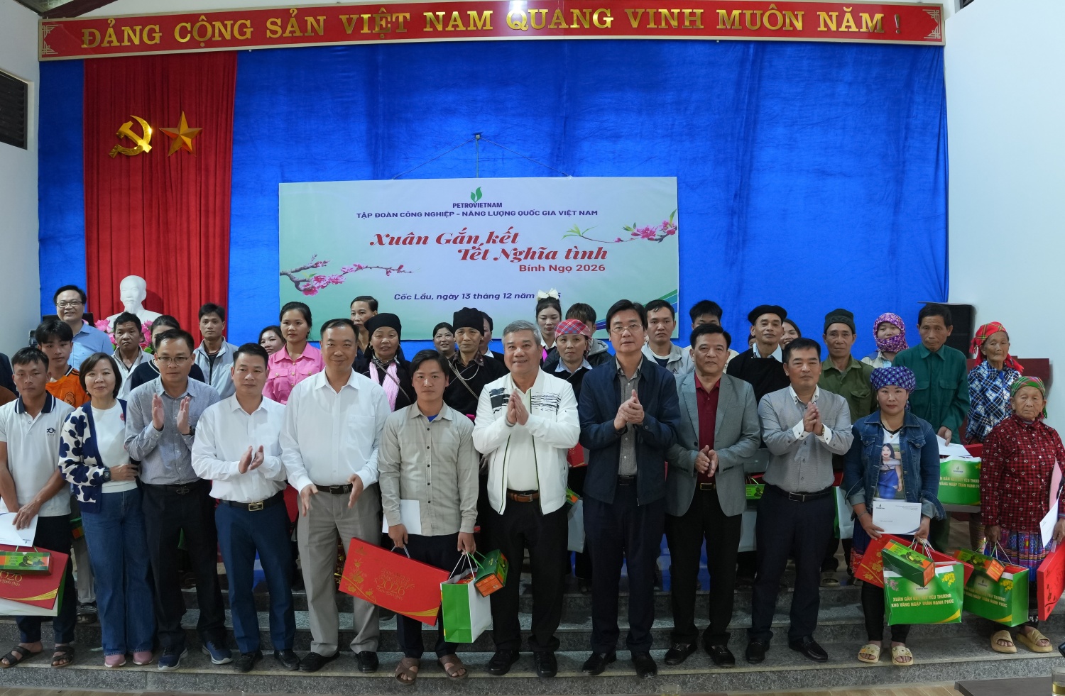 Petrovietnam mang hơi ấm đến vùng cao Lào Cai