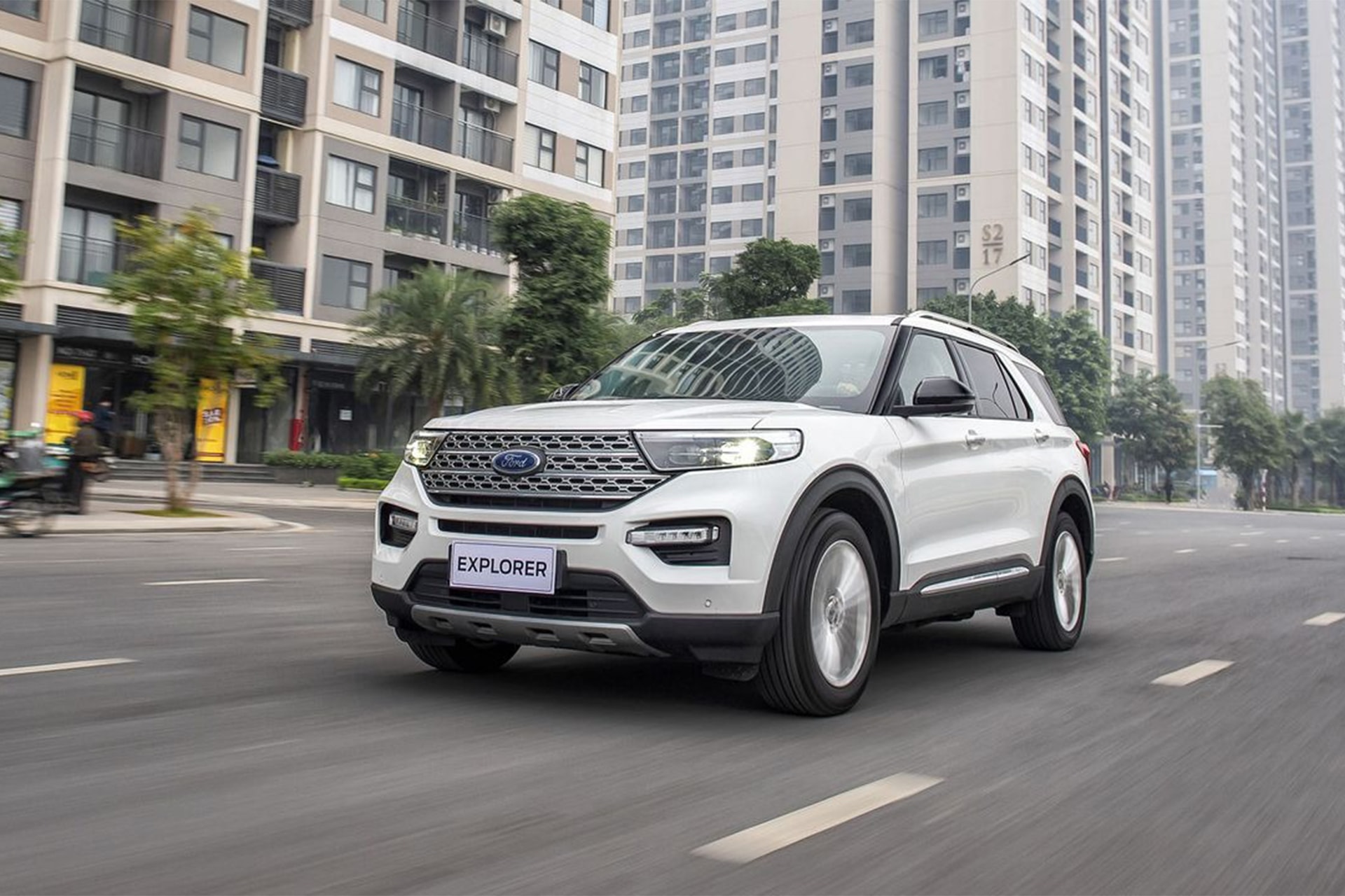Mẫu SUV cỡ E Ford Explorer - Ảnh: Ford