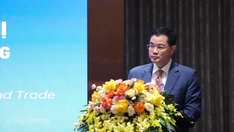 Ông Bùi Huy Sơn, Giám đốc Ban Quản lý Dự án, Vụ trưởng Vụ Kế hoạch, Tài chính và Quản lý doanh nghiệp