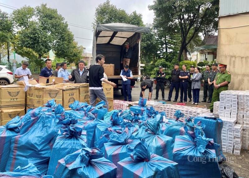 Năm 2026, lực lượng quản lý thị trường tiếp tục siết chặt xử lý các hành vi kinh doanh hàng cấm, hàng nhập lậu, hàng giả, hàng kém chất lượng và hàng không rõ nguồn gốc, xuất xứ.