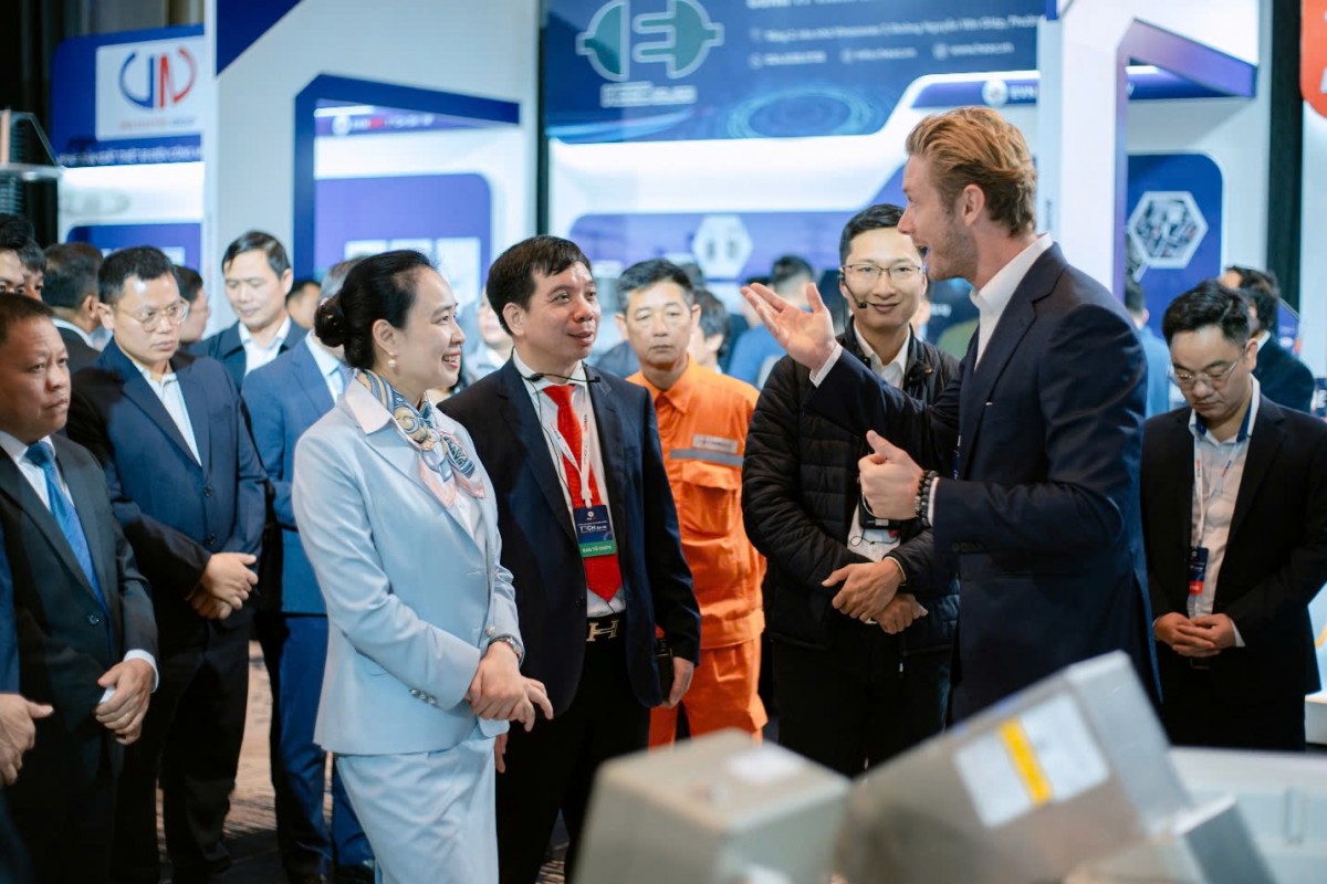 Khai mạc Triển lãm, Hội thảo Khoa học Công nghệ EVNNPC 2026