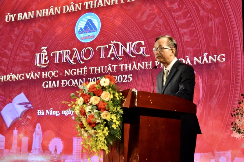 Chủ tịch Liên hiệp các Hội Văn học - Nghệ thuật TP. Đà Nẵng Nguyễn Nho Khiêm. Ảnh: Ngọc Thảo