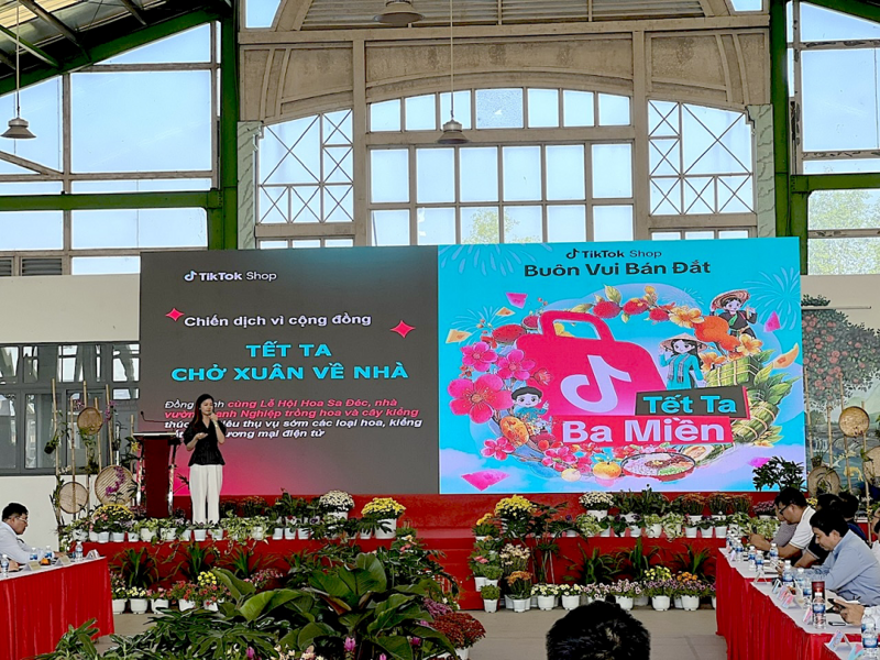 Hơn 100 doanh nghiệp và nhà vườn cây kiểng tại Đồng Tháp đã được đào tạo nâng cao năng lực bán hàng qua TikTok Shop.