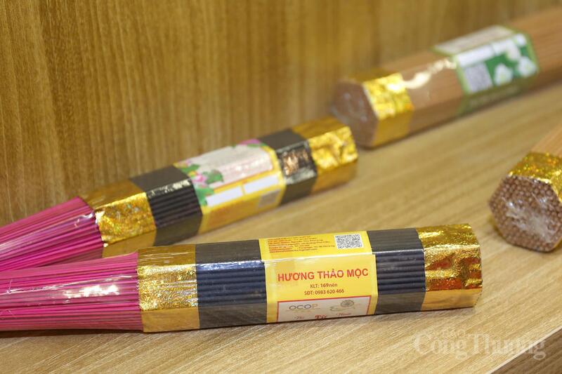 Socola và hương được quảng bá tại không gian.