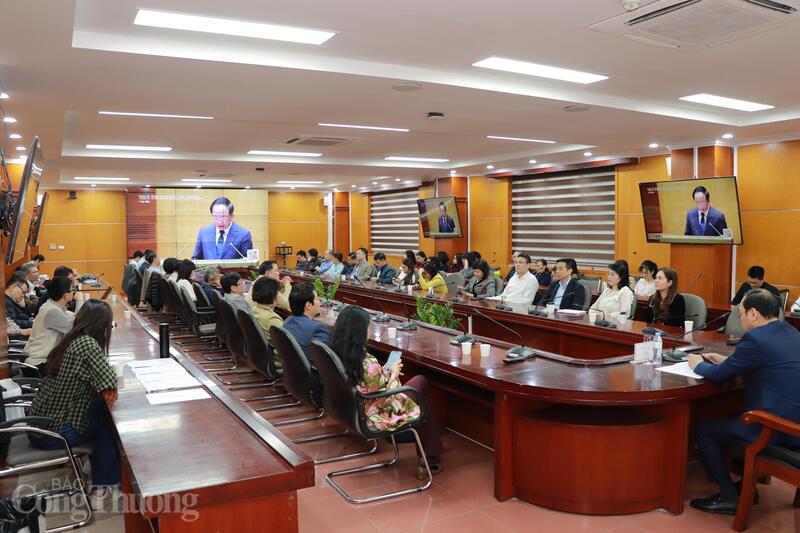 Hội nghị toàn quốc quán triệt Nghị quyết Đại hội XIV tại điểm cầu Bộ Công Thương - 10