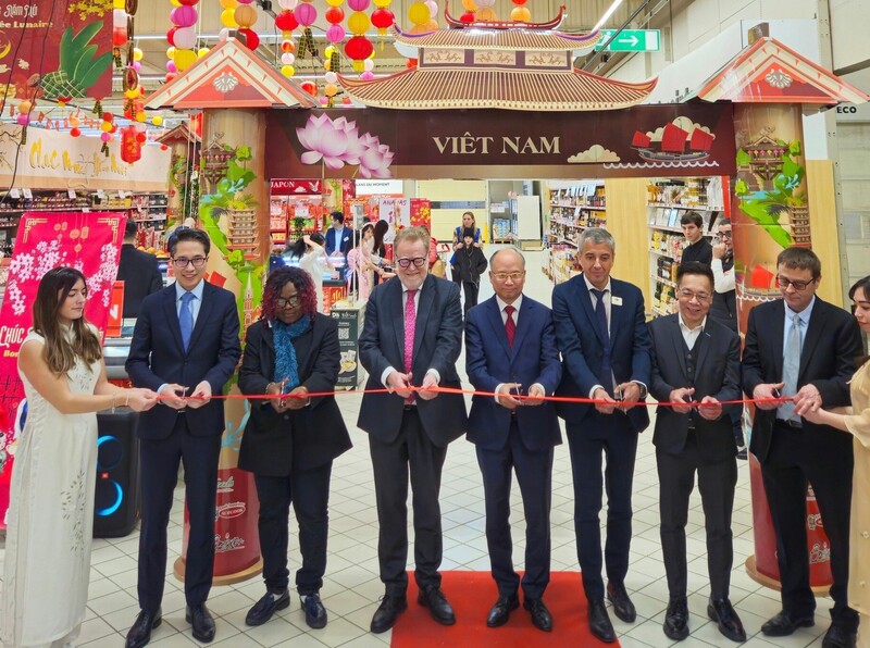 Tuần lễ hàng Việt Nam được tổ chức từ năm 2021 tại các hệ thống siêu thị lớn của Pháp.