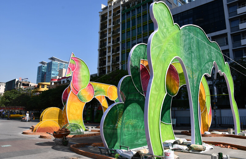 Lộ diện linh vật ngựa khổng lồ đường hoa Nguyễn Huệ tết Bính Ngọ 2026 - 4