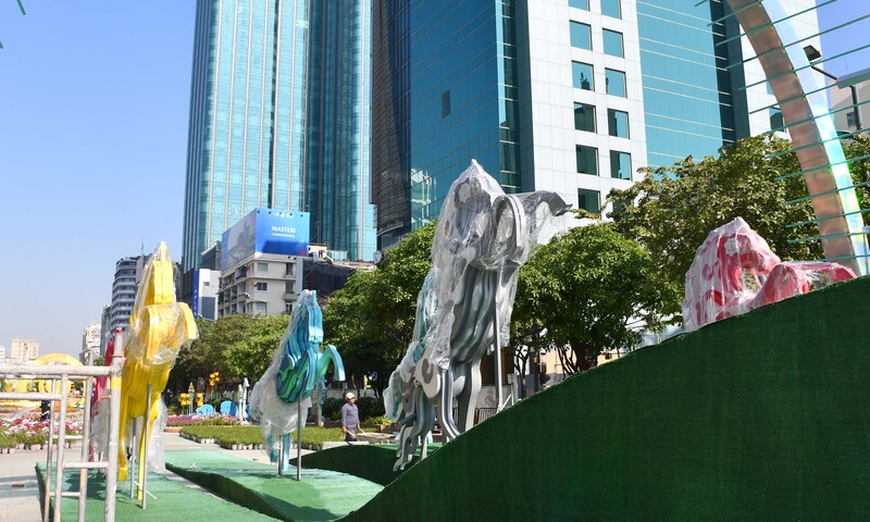 Lộ diện linh vật ngựa khổng lồ đường hoa Nguyễn Huệ tết Bính Ngọ 2026 - 15