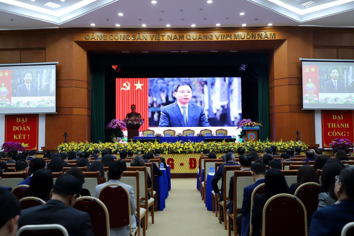 Ngành Tài chính vững bước trong giai đoạn phát triển mới của Đất nước Ngành Tài chính vững bước trong giai đoạn phát triển mới của Đất nước