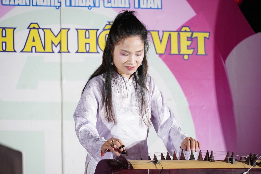 Hà Nội trân trọng và phát huy những giá trị văn hóa truyền thống Hà Nội trân trọng và phát huy những giá trị văn hóa truyền thống
