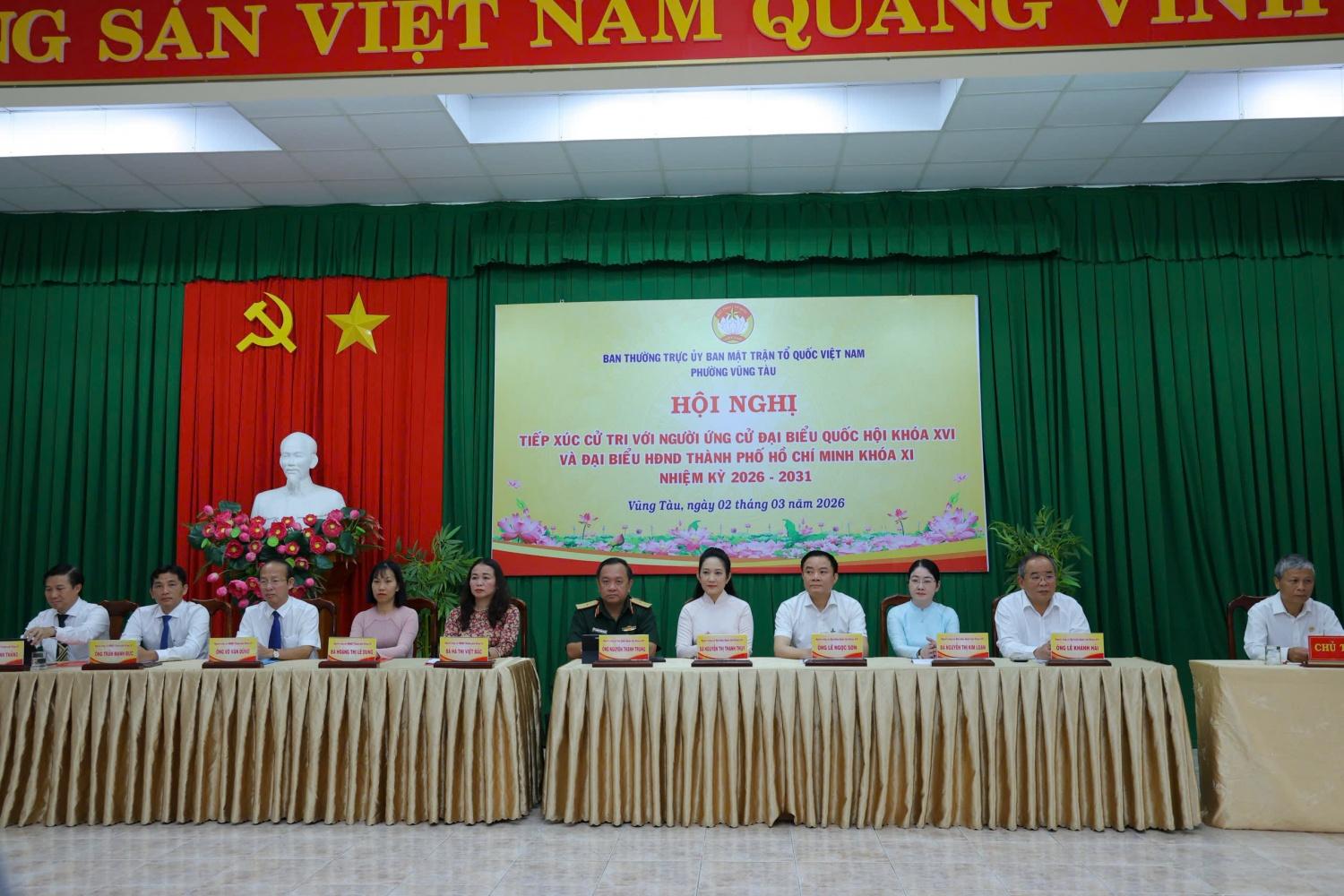 Cử tri phường Vũng Tàu (TP. Hồ Chí Minh) gửi gắm kỳ vọng vào Petrovietnam Cử tri phường Vũng Tàu (TP. Hồ Chí Minh) gửi gắm kỳ vọng vào Petrovietnam