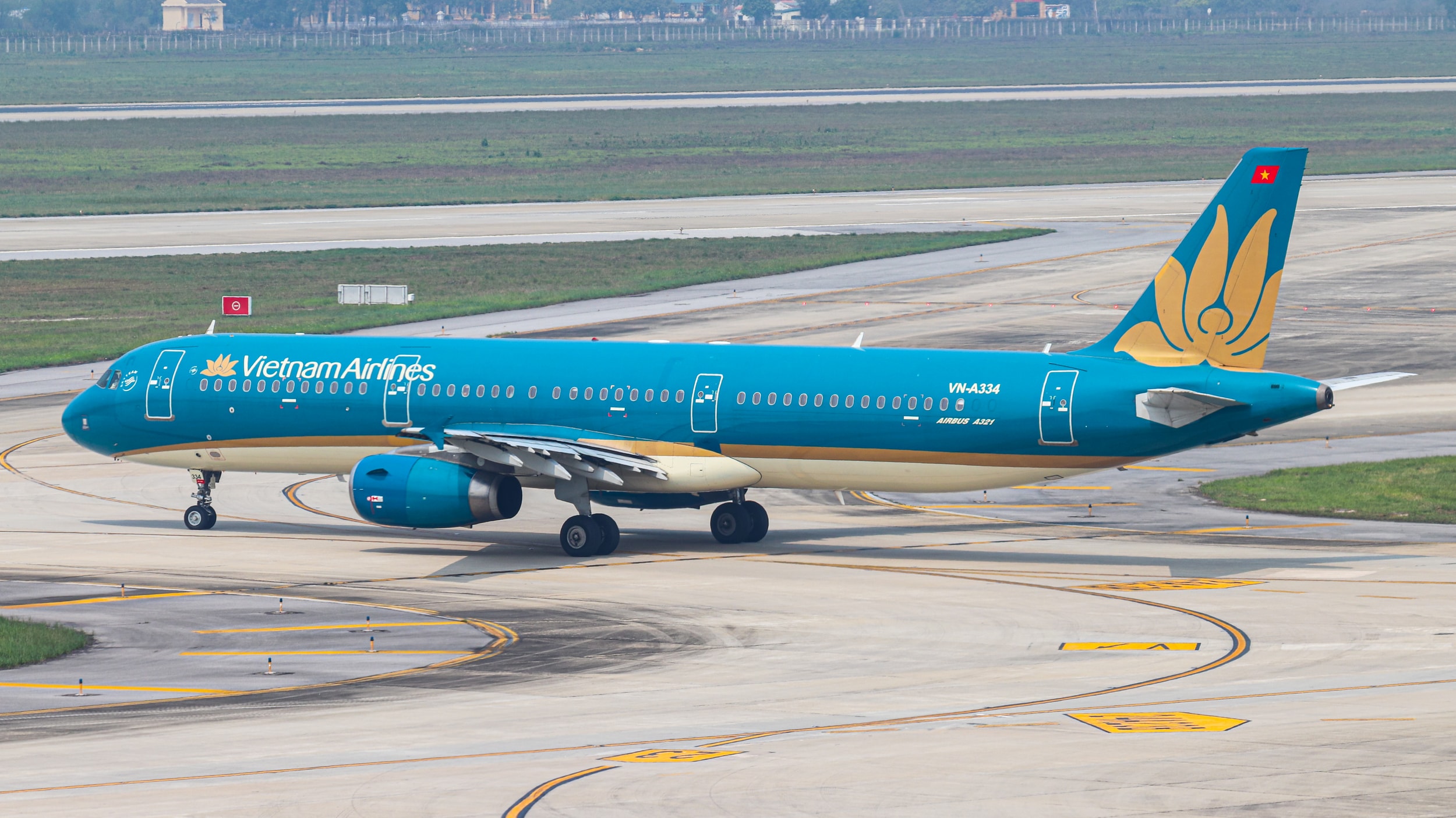 Đường bay TP.HCM - Phuket được Vietnam Airlines khai thác với tần suất 5 chuyến mỗi tuần bằng tàu bay Airbus A321. (Ảnh minh hoạ_ VNA)