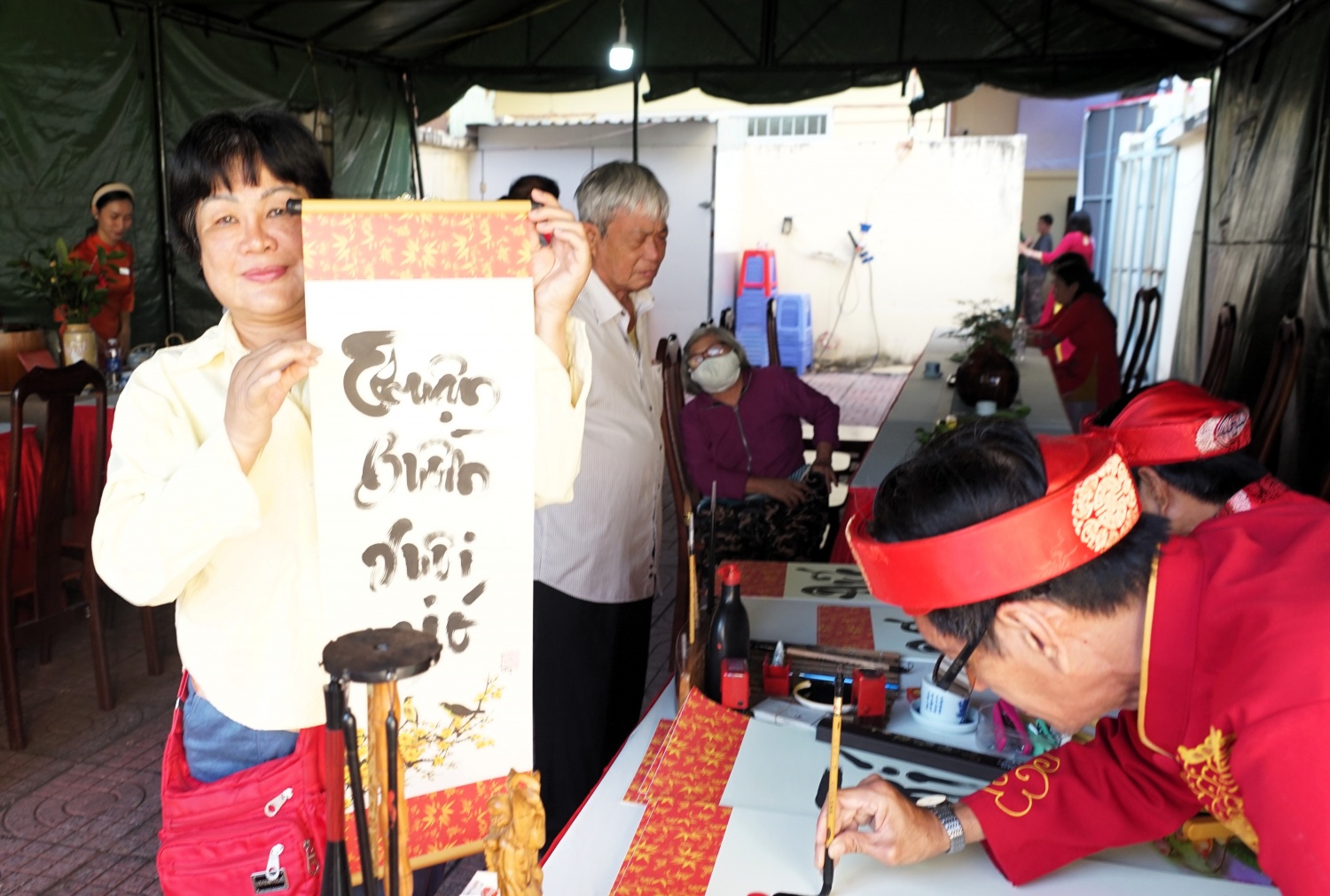 Cử tri “thủ phủ dầu khí”: Chọn người tài đức, hành động quyết liệt để phát triển đất nước Cử tri “thủ phủ dầu khí”: Chọn người tài đức, hành động quyết liệt để phát triển đất nước