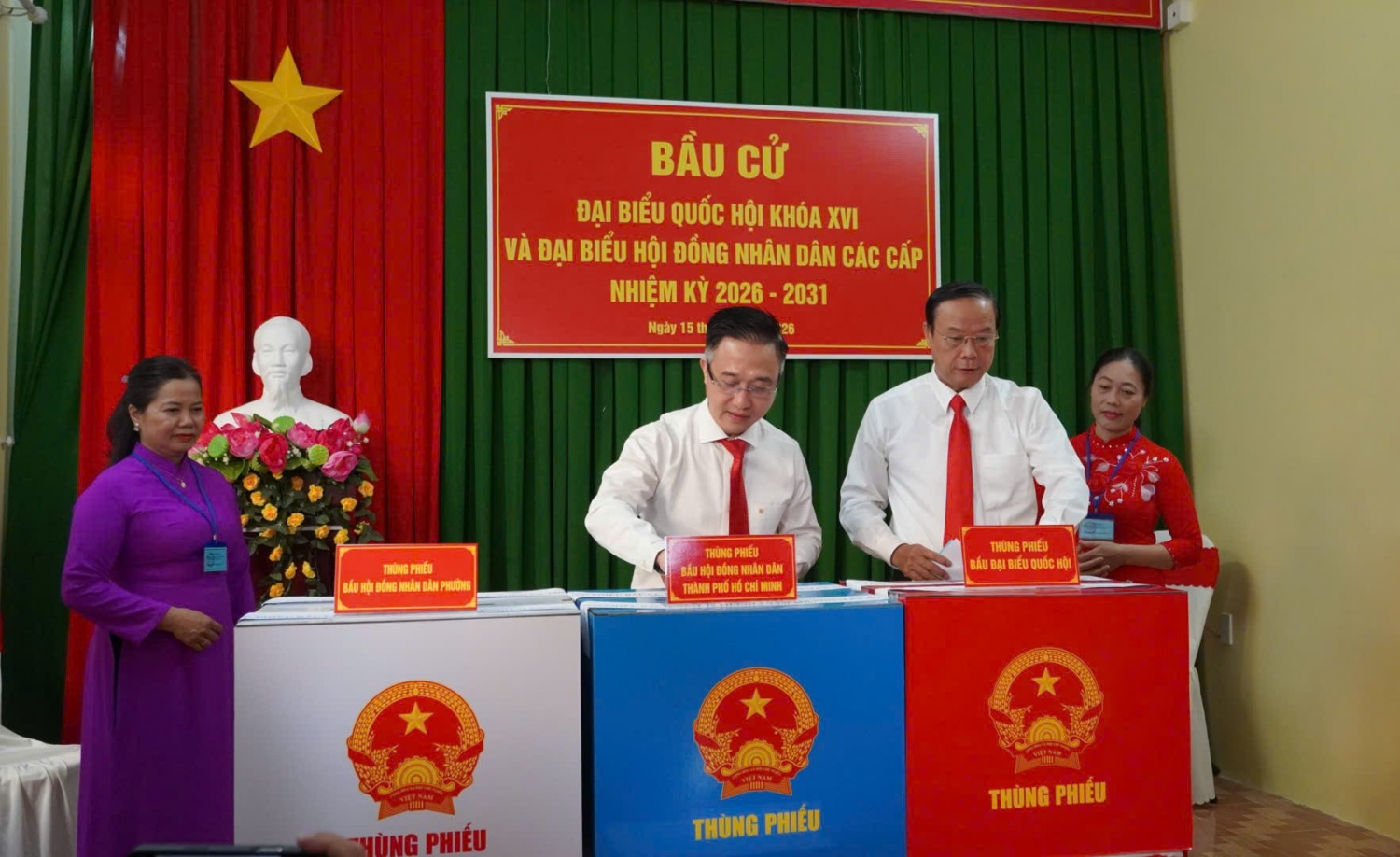 Cử tri “thủ phủ dầu khí”: Chọn người tài đức, hành động quyết liệt để phát triển đất nước Cử tri “thủ phủ dầu khí”: Chọn người tài đức, hành động quyết liệt để phát triển đất nước