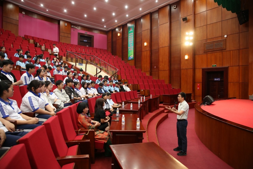 PVU và PV College tổ chức chuỗi chương trình hướng nghiệp cho học sinh THPT khu vực Bà Rịa - Vũng Tàu