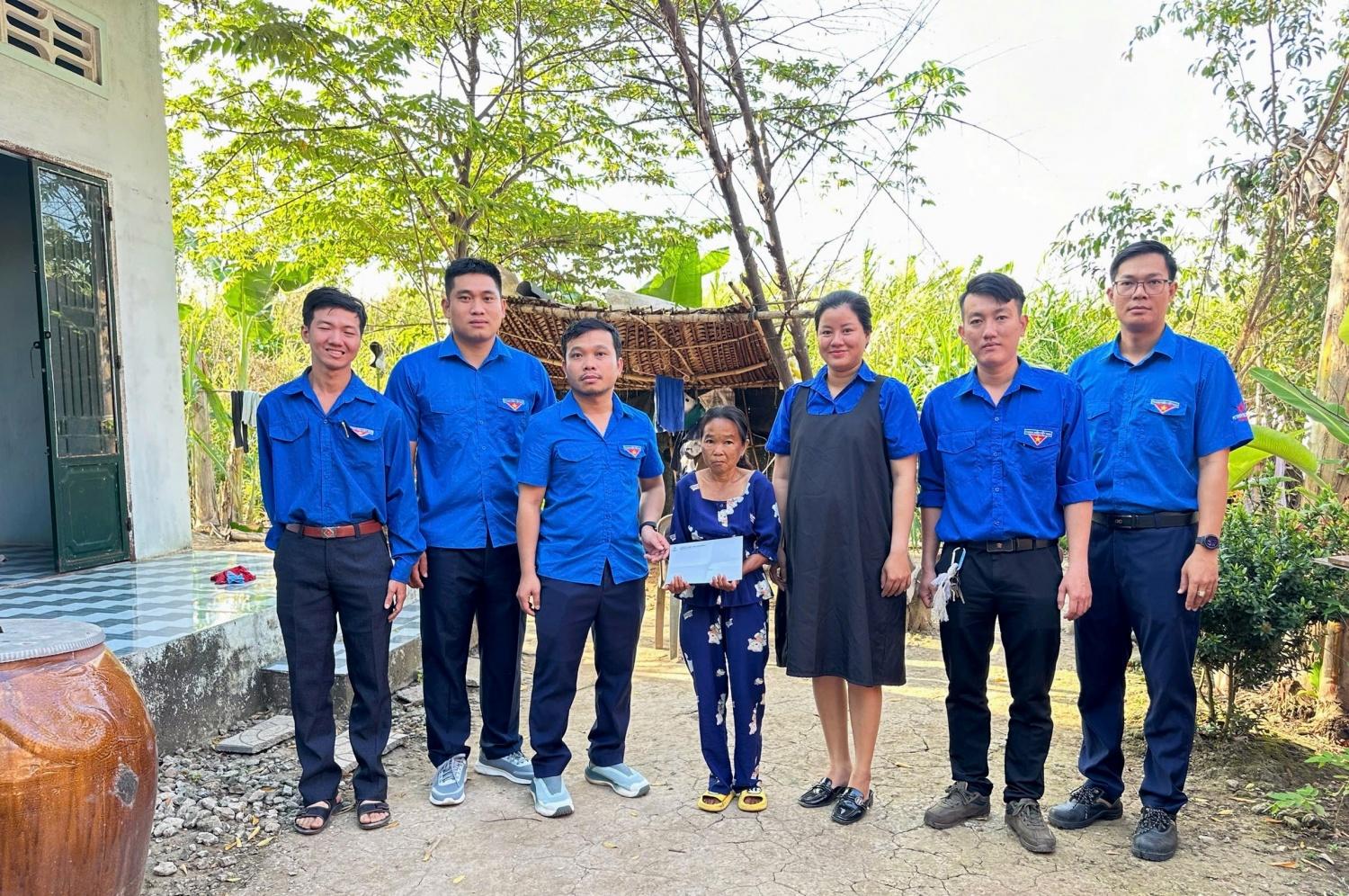 Tuổi trẻ NMNĐ Sông Hậu 1 đồng hành cùng học sinh khó khăn trong Tháng Thanh niên 2026 Tuổi trẻ NMNĐ Sông Hậu 1 đồng hành cùng học sinh khó khăn