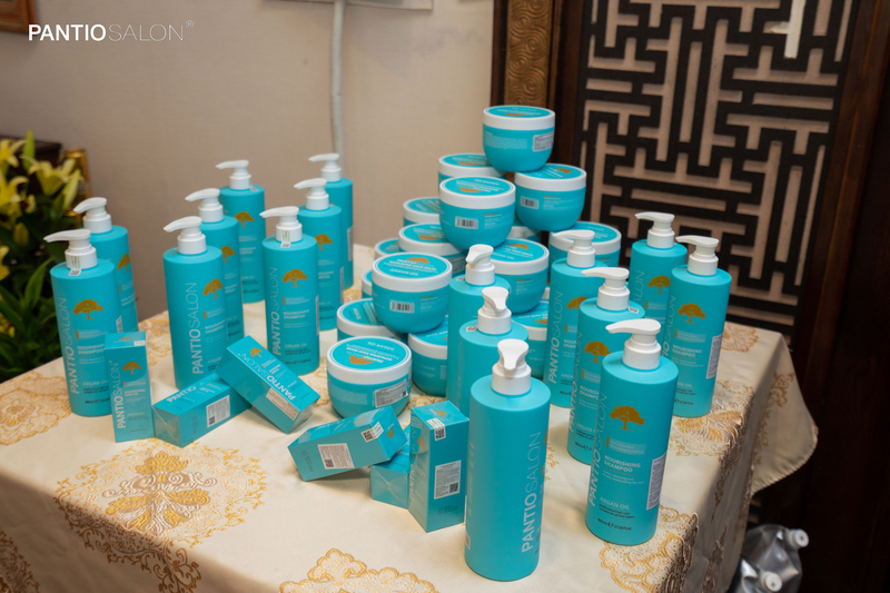 Bộ sản phẩm PantioSALON đánh dấu bước mở rộng sang lĩnh vực chăm sóc cá nhân của doanh nhân Phạm Tùng và Công ty Cổ phần Kiến trúc & Nội thất ECOCASA. Ảnh: Báo Công Thương