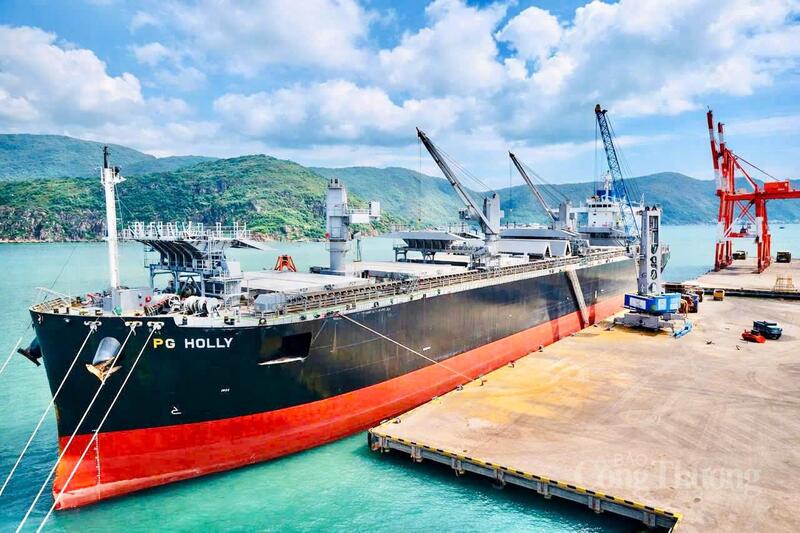 Gia Lai không chỉ có tuyến biên giới mà còn sở hữu cảng biển, hai “đầu mối” quan trọng của dòng chảy hàng hóa.