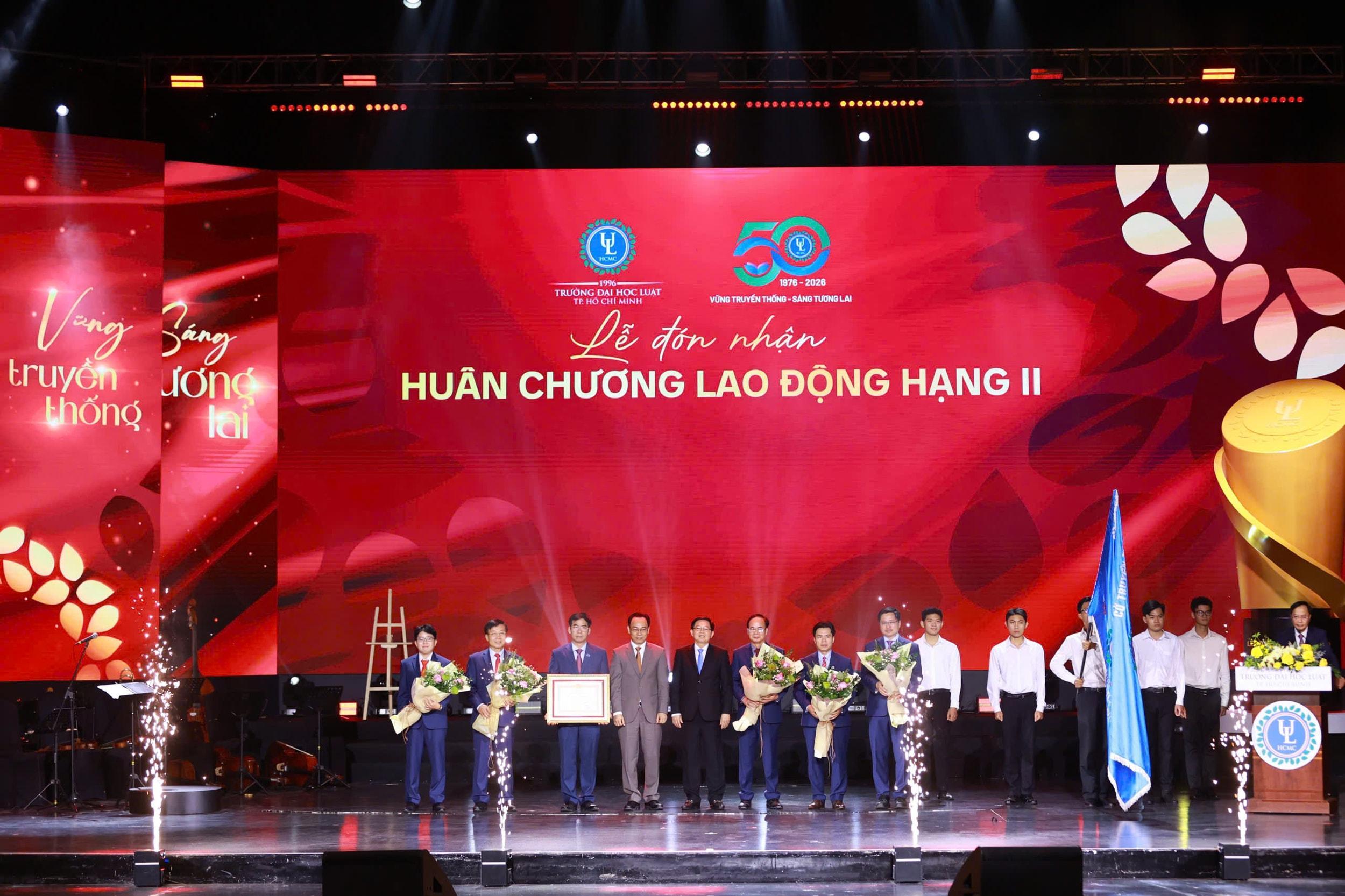 huân chương loa động