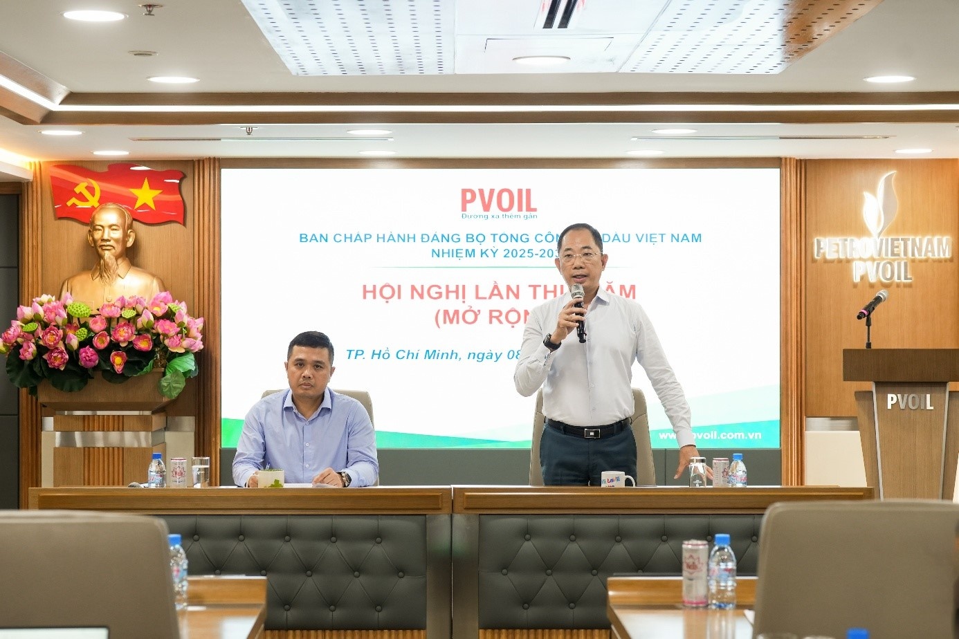 Đ/c Cao Hoài Dương – Bí thư Đảng ủy, Chủ tịch HĐQT PVOIL chỉ đạo tại Hội nghị.