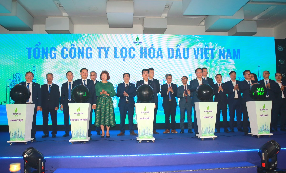 Thay đổi mô hình hoạt động và đổi tên Công ty Cổ phần Lọc hóa dầu Bình Sơn