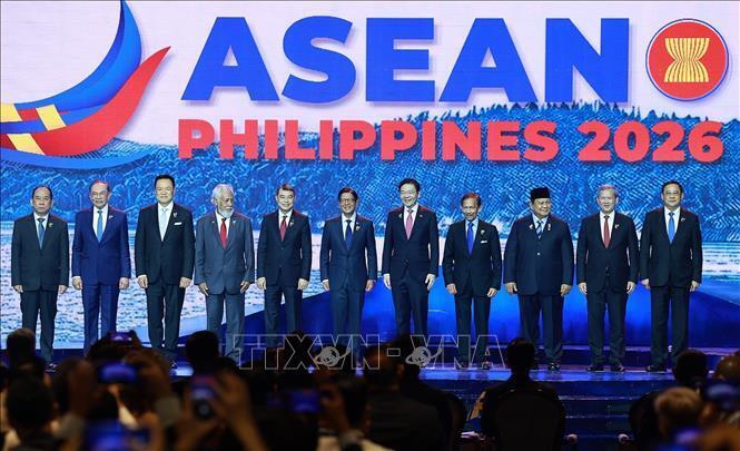 Thủ tướng Lê Minh Hưng cùng Trưởng đoàn các nước ASEAN tham dự phiên khai mạc Hội nghị Cấp cao ASEAN lần thứ 48. Ảnh: Dương Giang/TTXVN