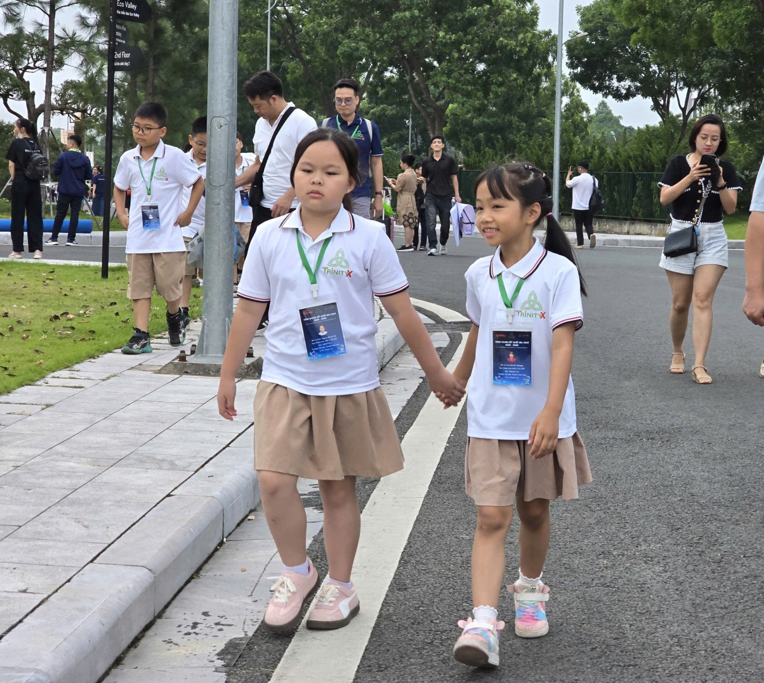Hàng nghìn học sinh hội tụ tại NIC Hòa Lạc tranh tài Vô địch Quốc gia STEM, AI và Robotics Hàng nghìn học sinh hội tụ tại NIC Hòa Lạc tranh tài Vô địch Quốc gia STEM, AI và Robotics
