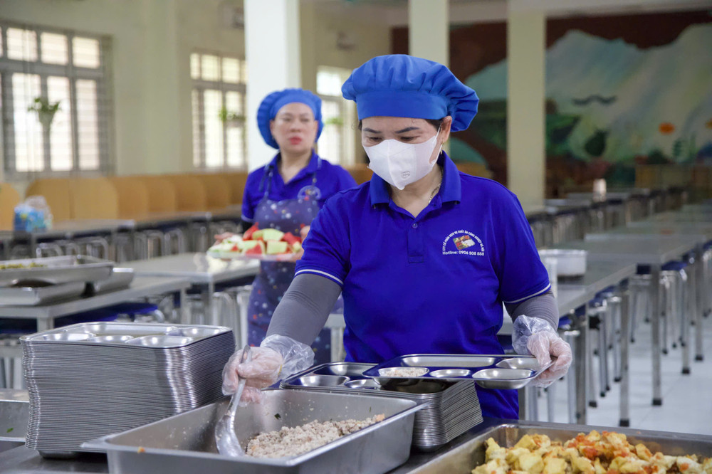 Tại cấp cơ sở, Bộ Y tế đề xuất thành lập đội an toàn thực phẩm là đơn vị sự nghiệp trực thuộc UBND cấp xã để trực tiếp kiểm tra, giám sát, xử lý vi phạm. z7685881777379-09ebe27b0db6229bf103617f7a17ef63.jpg