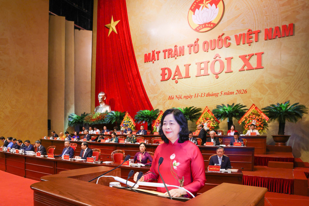 Bà Bùi Thị Minh Hoài, Ủy viên Bộ Chính trị, Bí thư Trung ương Đảng, Bí thư Đảng ủy Mặt trận Tổ quốc, các đoàn thể Trung ương, Chủ tịch Ủy ban Trung Mặt trận Tổ quốc Việt Nam đã trình bày diễn văn khai mạc. 5466011814228966397.jpg