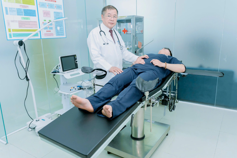 Thầy thuốc Ưu tú, Bác sĩ Chuyên khoa I Bùi Anh Giao. anh-bai-1.jpg