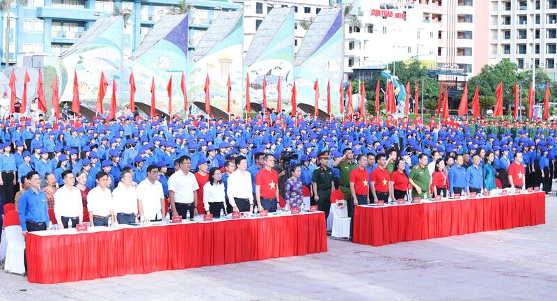 Các đại biểu tham dự chương trình. Ảnh: Mai Liễu