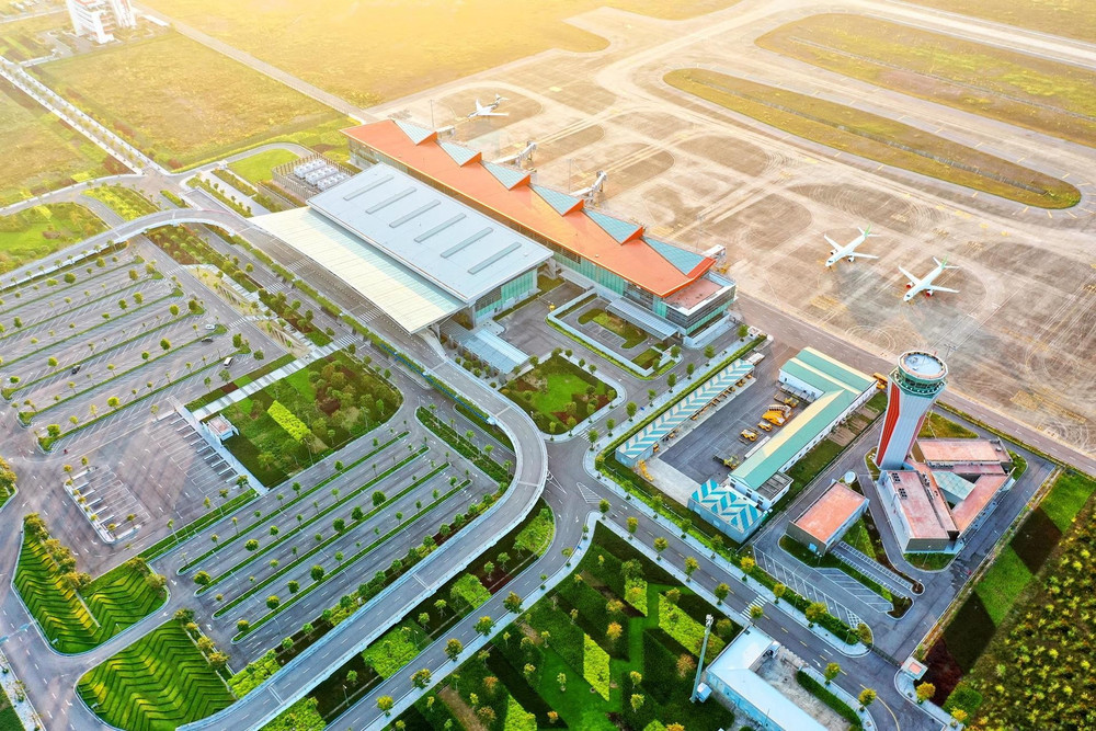 Cảng hàng không Thổ Chu (tỉnh An Giang) có công suất thiết kế dự kiến khoảng 20.000 hành khách/năm thời kỳ 2021 - 2030 và khoảng 1 triệu hành khách/năm tầm nhìn đến năm 2050. Ảnh minh họa. 2san-bay-van-don.jpg