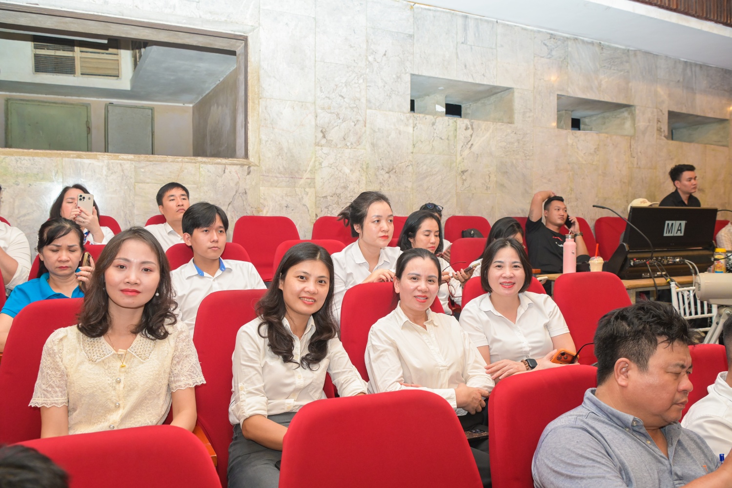 [Chùm ảnh] Đoàn đại biểu Công đoàn Petrovietnam dự Hội nghị sơ kết 5 năm thực hiện Kết luận 01-KL/TW của Bộ Chính trị