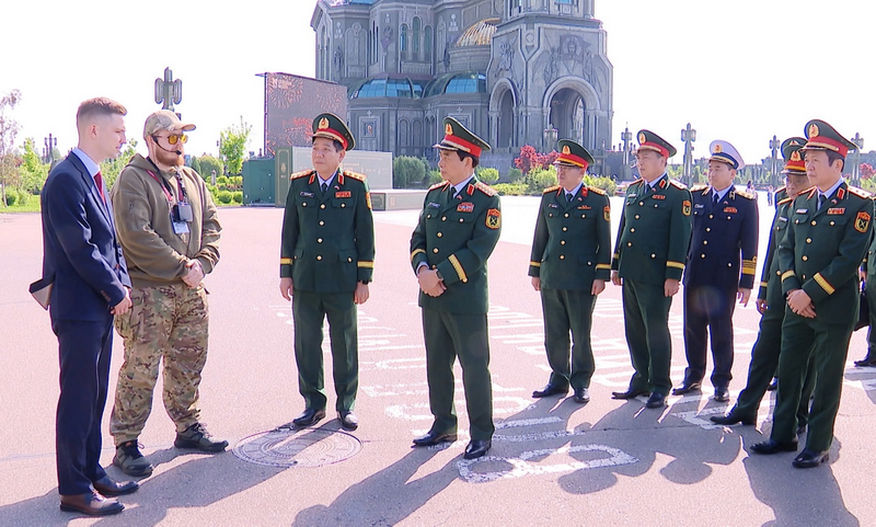 Đại tướng Phan Văn Giang và đoàn thăm Tổ hợp bảo tàng “Con đường ký ức” và Nhà thờ chính các lực lượng vũ trang Liên bang Nga. Ảnh: Thu Trang